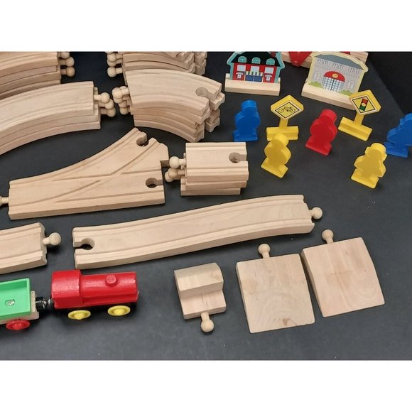Wooden & Plastic Train Set Shanghai Wooden Arts & Crafts Co Ltd- 50 Pieces - Picture 4 of 7